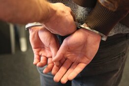 Verdachte opgepakt voor dreigmails aan gemeenten