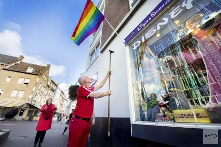 Coming-Outdag 2021: Wie hijst de regenboogvlag met ons mee?