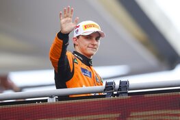 Piastri wint in Bakoe, Verstappen vijfde