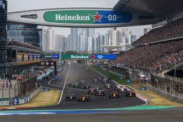 Piastri wint in China, Verstappen vierde