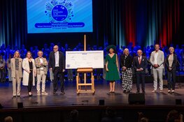 Muziekonderwijs toegankelijk voor meer leerlingen: Koningin Máxima aanwezig bij ondertekening vernieuwd muziekakkoord