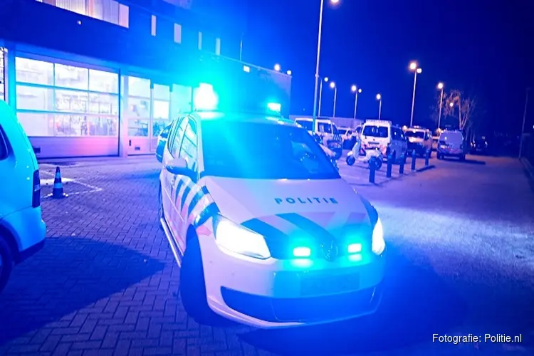 Politie grijpt in bij illegale carmeeting