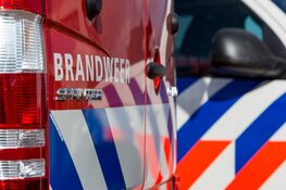 Taxibus volledig verwoest door brand in Roermond