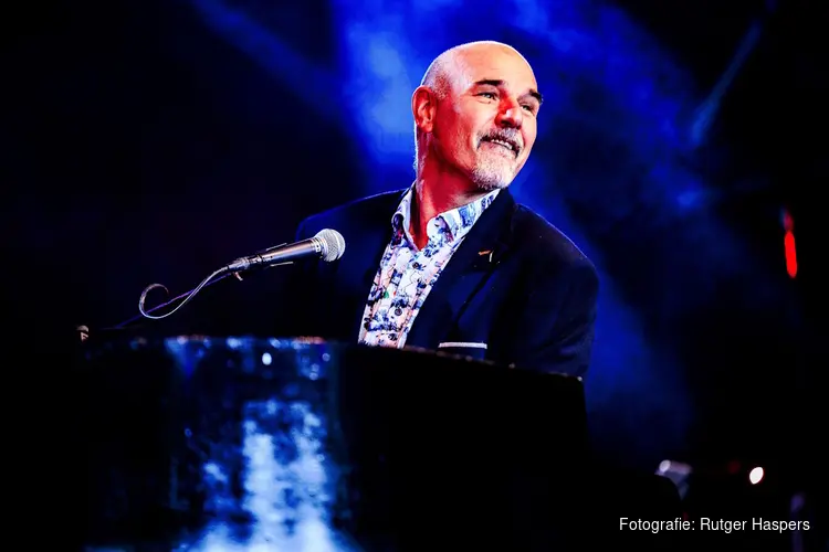 ‘Billy Joel's Grootste Hits Herleven in Nederlandse popzalen’