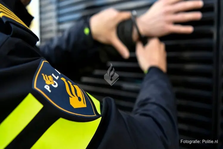 Verdachte aangehouden na diefstal van pinpas